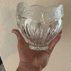 Oneida Southern Garden Lead Crystal Votive Potpourri Bowl. 
