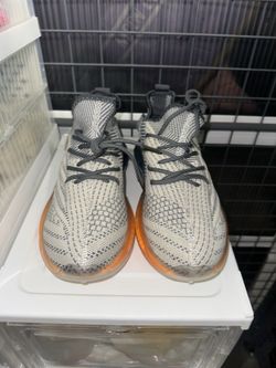Men's Gray Knit Sneakers – Size 9 – Brand New