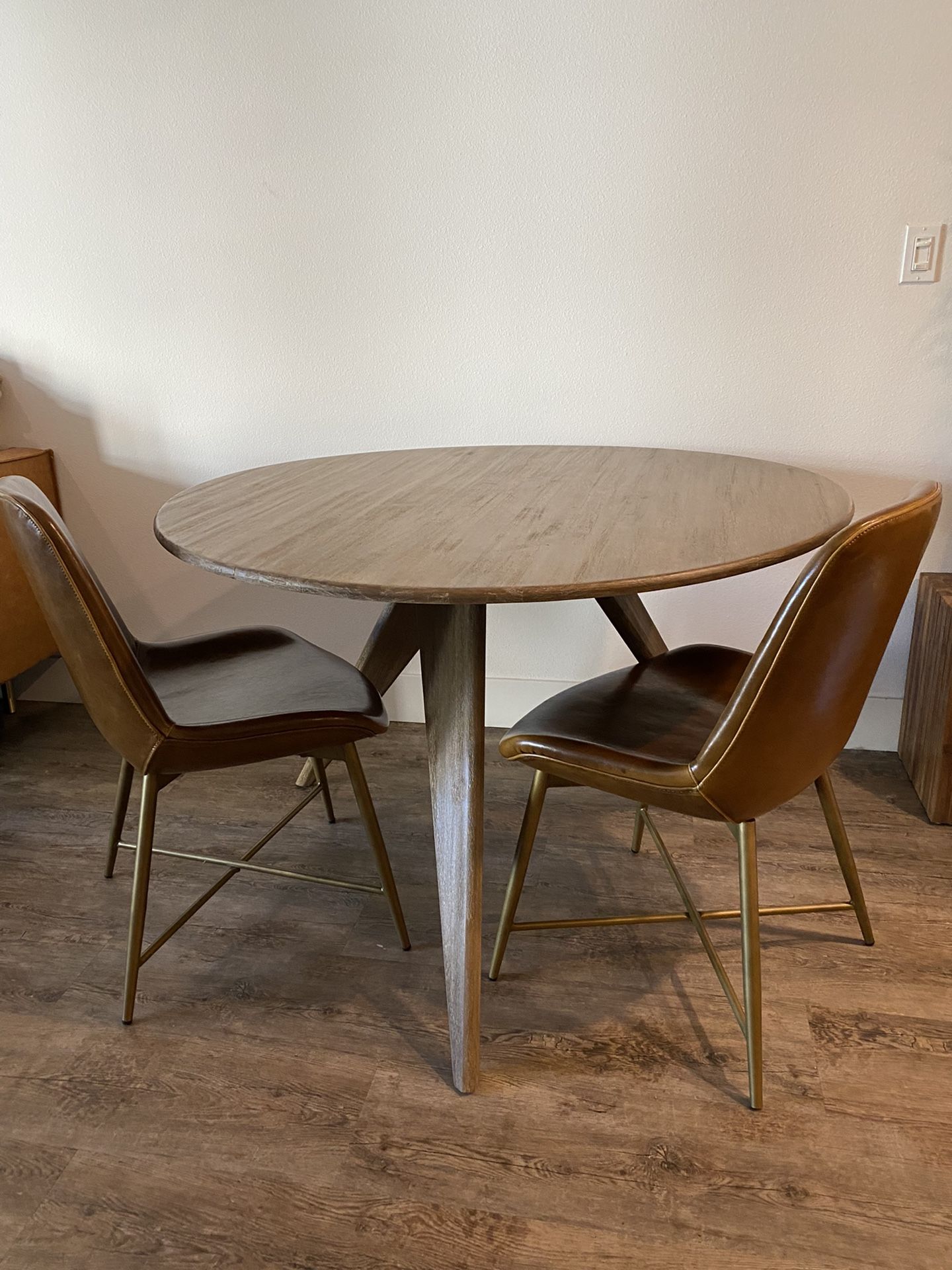 West Elm Omni Dining Table 250 OBO for Sale in Pasadena, CA OfferUp