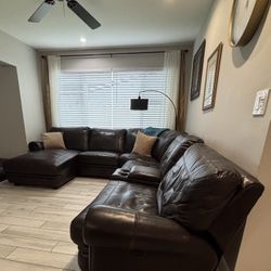 Moving Sale! Haverty’s Genuine Leather Reclining Sectional
