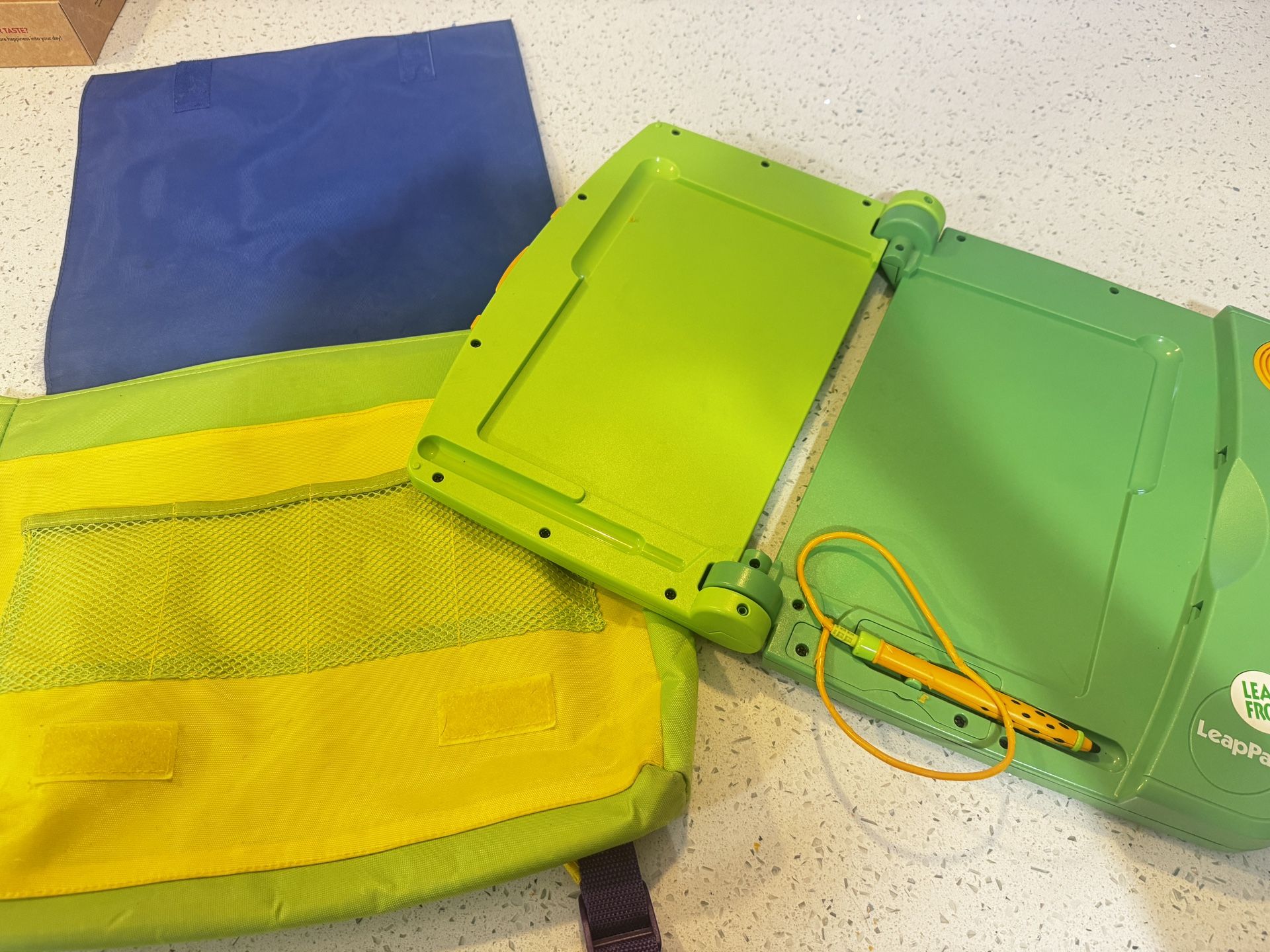 Leap Frog Reader And Books