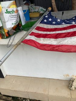 6’ AMERICAN. FLAG & POLE