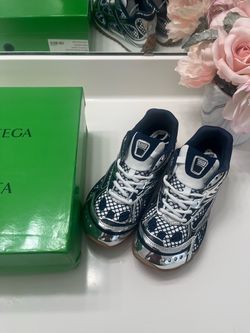 Bottega Veneta Orbit Sneakers with Box