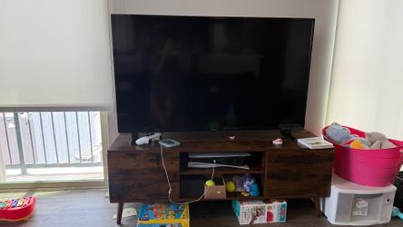 43 in TV and TV stand