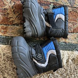 Toddler Snow Shoes Size 6 