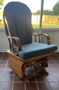 Wooden Rocking chair