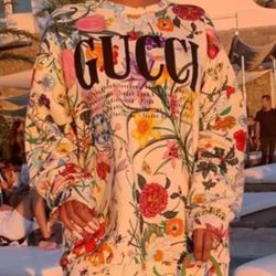 GUCCI LARGE OR EXTRA LARGE SWEATER
