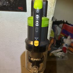 Like New Eureka Elevate Cordless Vacuum Cleaner