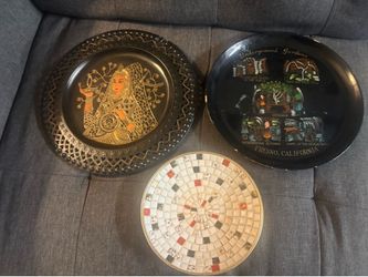 3 Decorative Plates