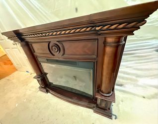 Electric Fireplace ClassicFlame mantel