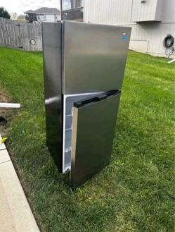 Stainless steel refrigerator