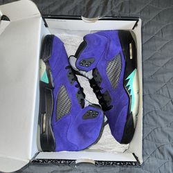 Jordan Retro 5 “ Alternate Grape “