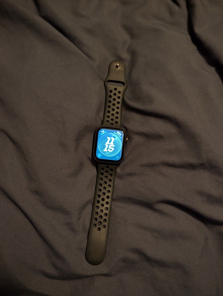 Apple Watch SE