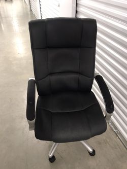 Big oversized chair, very comfortable for $50 delivery is included in the price