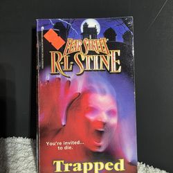 Fear Street Trapped R. L. Stine 1997 1st Edition 1st Print Archway PB YA Horror