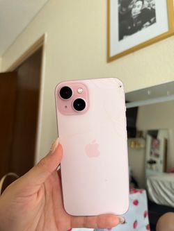 Apple iPhone 15 Pink