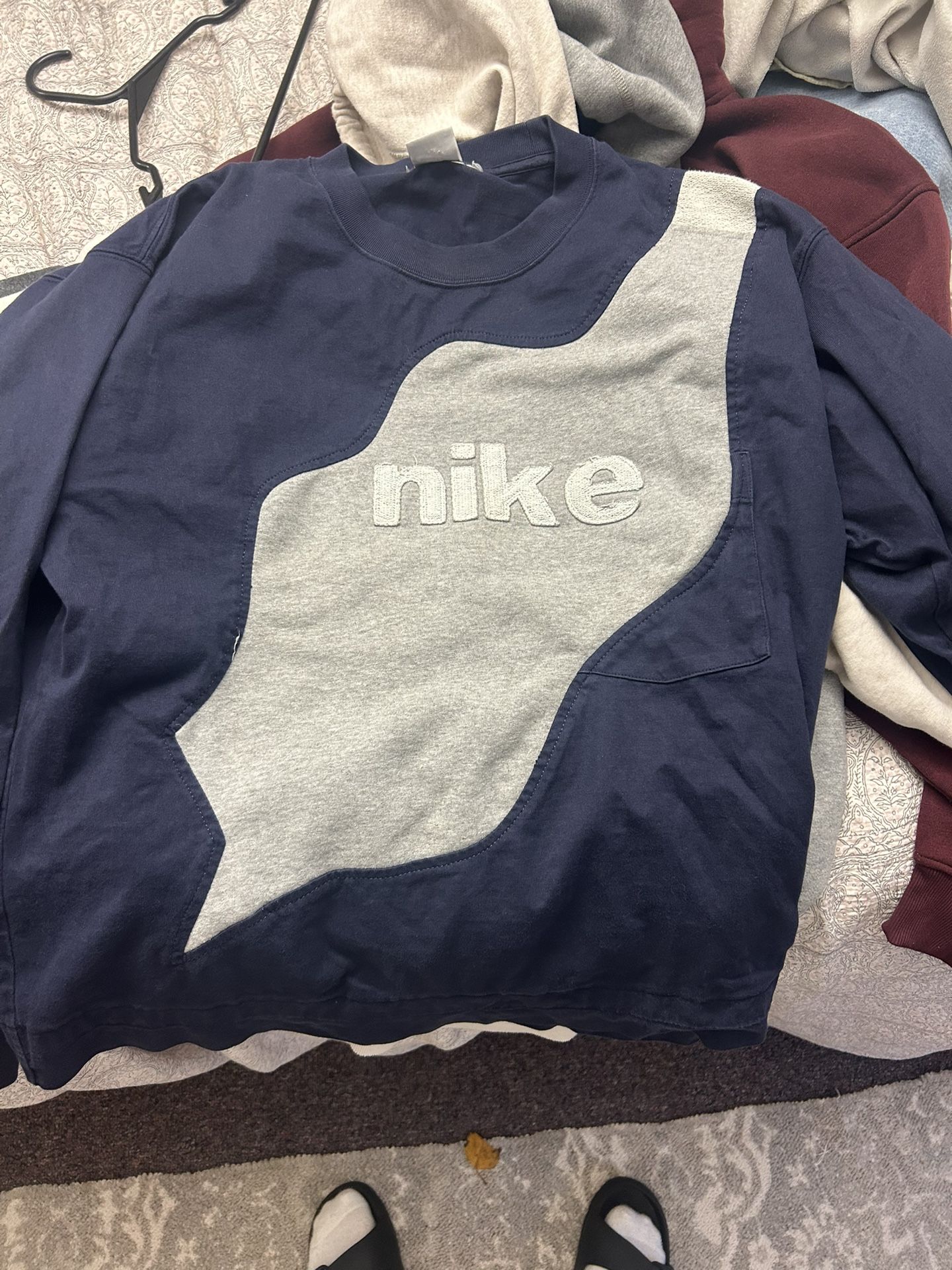 nike crewneck