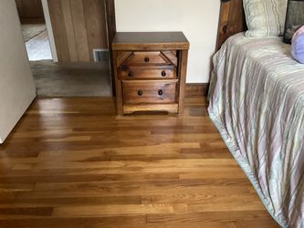 Rustic Wood 3- piece bedroom set (twin)