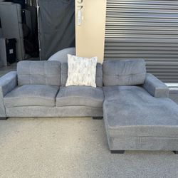 Sectional Couch 