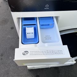 LG WashTower Stacked SMART Laundry Center 4.5 Cu.Ft. Front Load Washer & 7.4 Cu.Ft. Electric Dryer in White w/ Steam