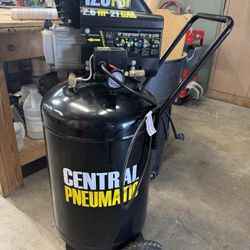 21 Gallon 2.5HP Central Pneumatic Air Compressor