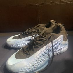 AE 1 Low Nicks Gift Size 9