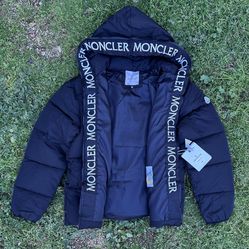 Moncler Montcla Puffer Jacket