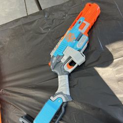 Nerf Gun 