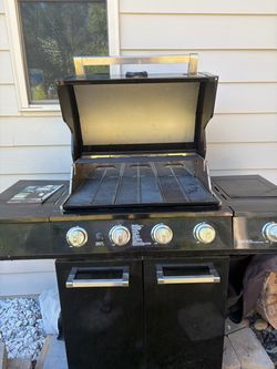 Member’s Mark 4-burner gar grill