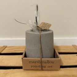 Mud Pie Marshmallow Roasting Set