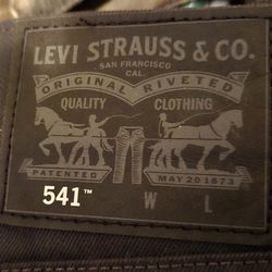 LEVI'S 541 46X30/29