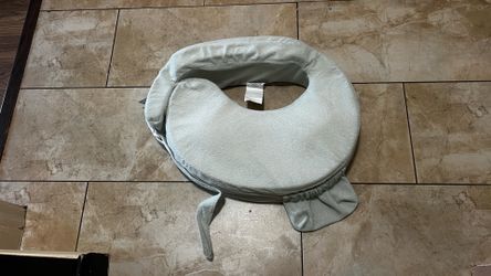 Like New Breast Feeding Pillow
