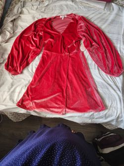 Pretty Coral dress size medium
