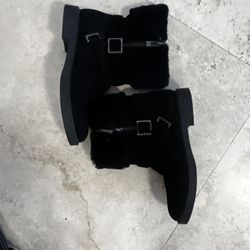 Iba la trump Booties Size 7 