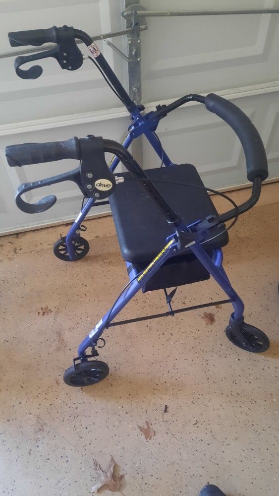 Walker_Rollerseat For Seniors Or Disabled