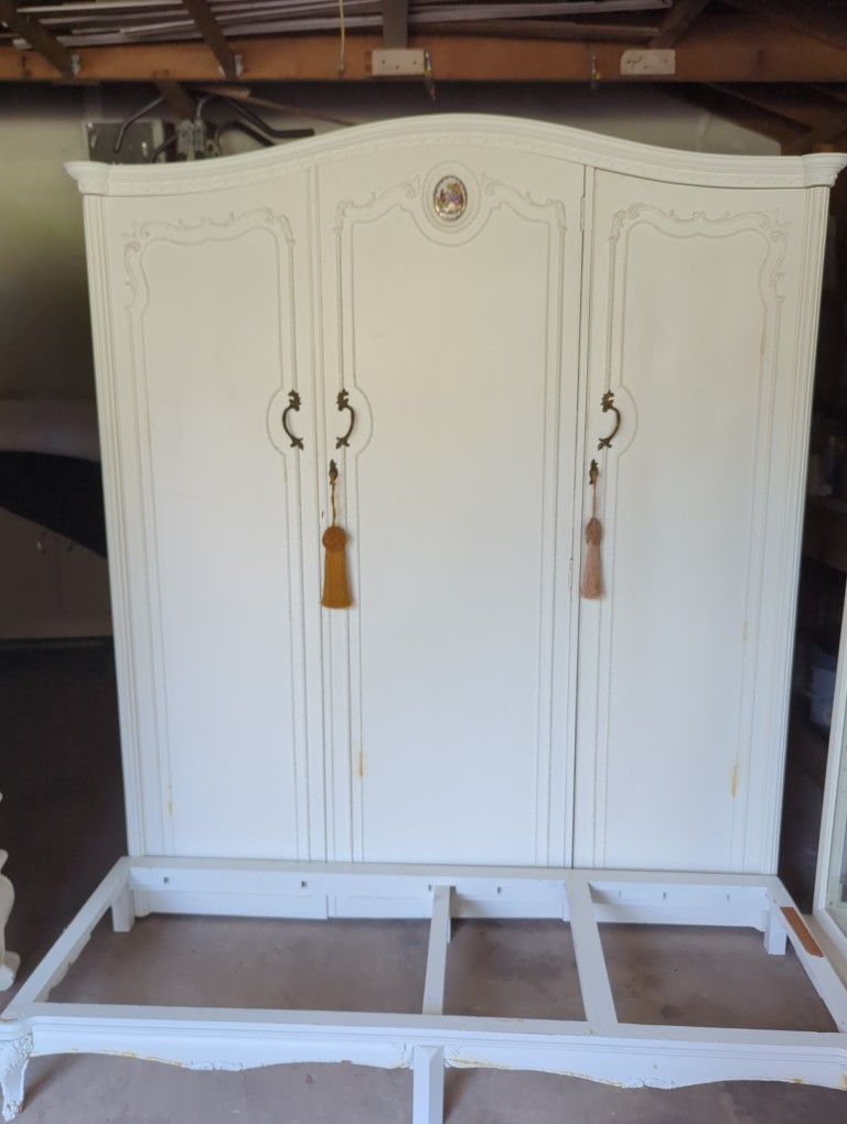 Armoire Or Wardrobe?