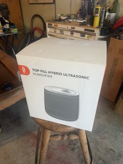 hOmeLabs 22 pt. 3,000 sq. ft. Wi-Fi Dehumidifier in White-Compact, Smart Moisture Control Brand new in box 📦 Accept Zelle or cash Pickup 🛻 in 917