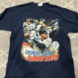 2011 Yankee  T Shirt 