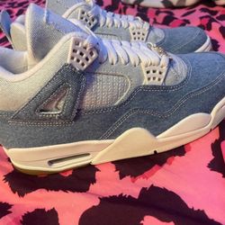 Air Jordan 4 Retro