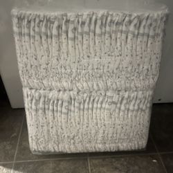 Size 4 Huggies Sleeve