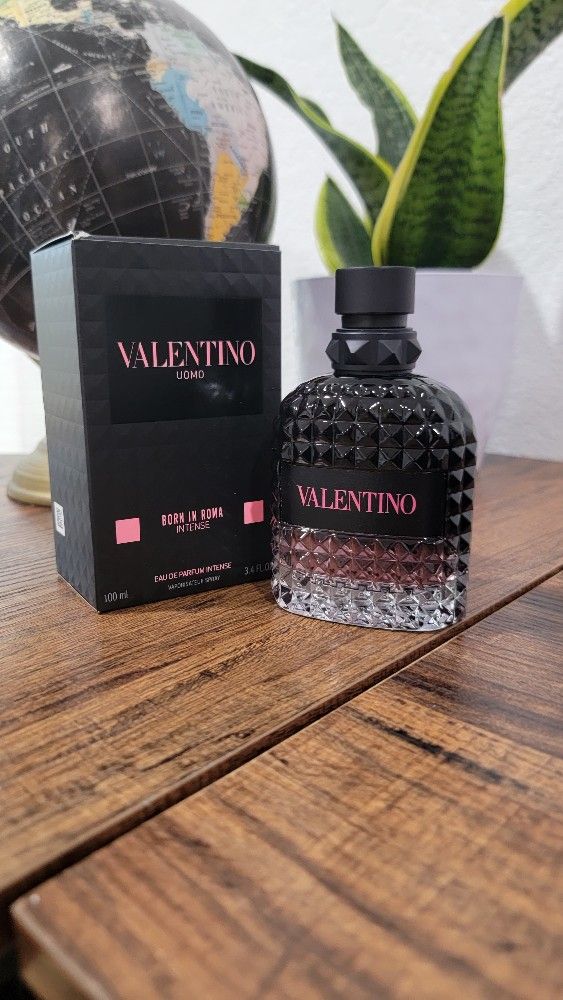 Valentino Born In Roma Intense