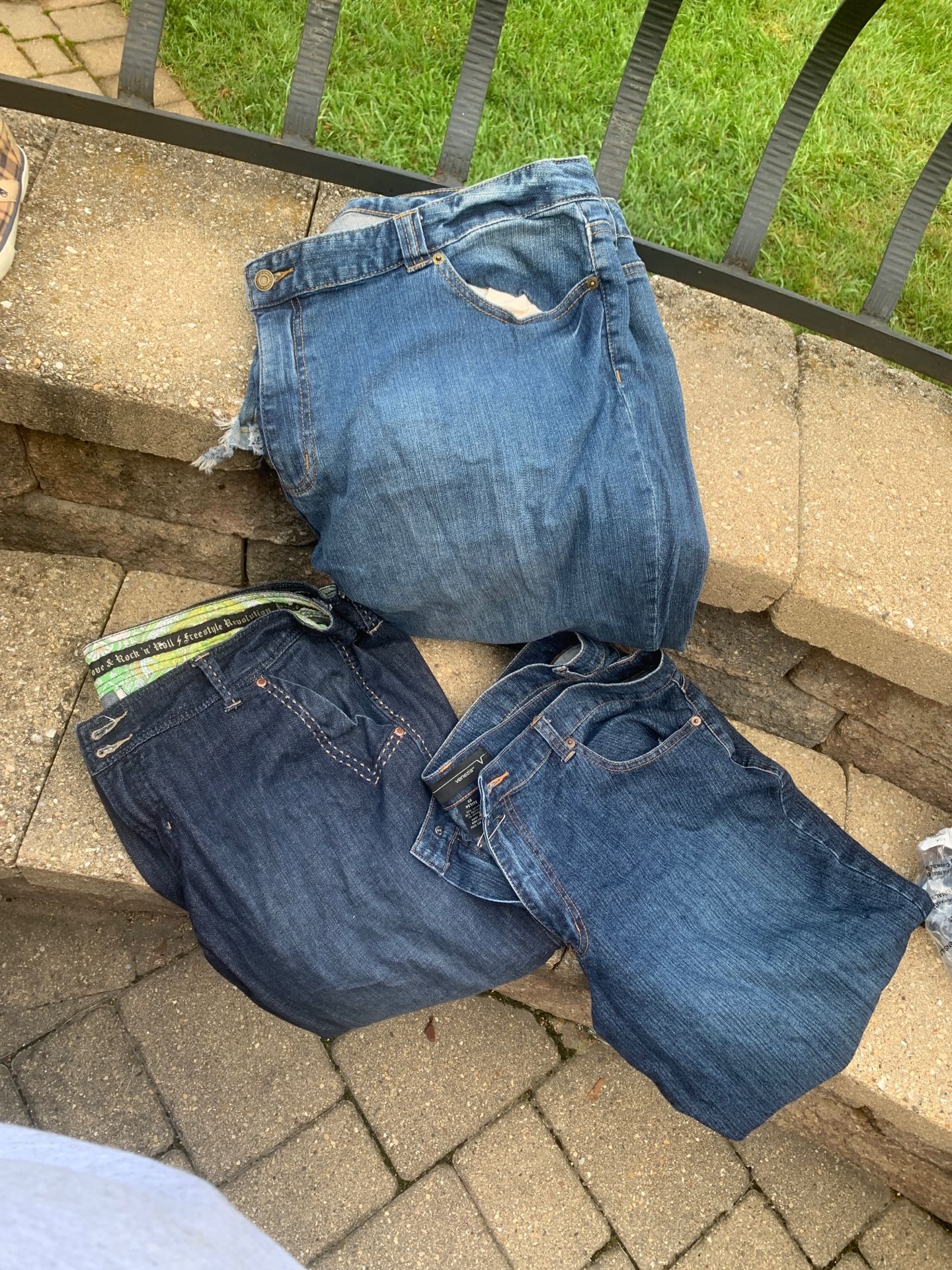 The 22 Jean Collection