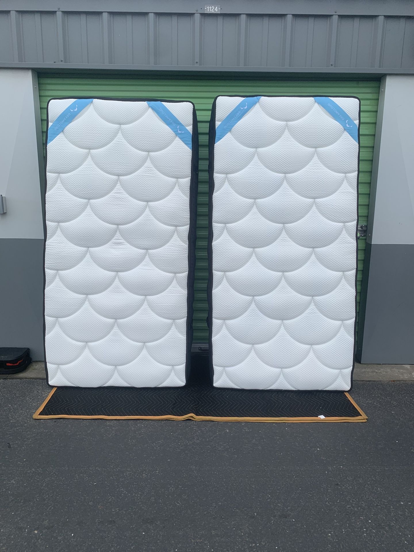 2 XL TWIN DREAMCLOUD MATTRESSES
