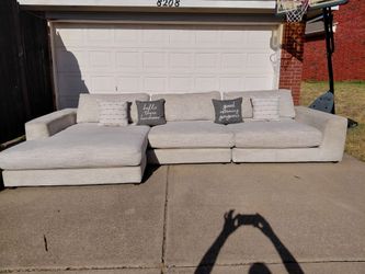 Sectional Couch (delivery available)
