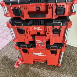 Milwaukee Package Out 