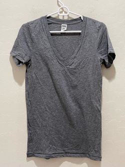 Victoria's Secret  Dog Logo Gray V-Neck T-Shirt Short Sleeves Size M