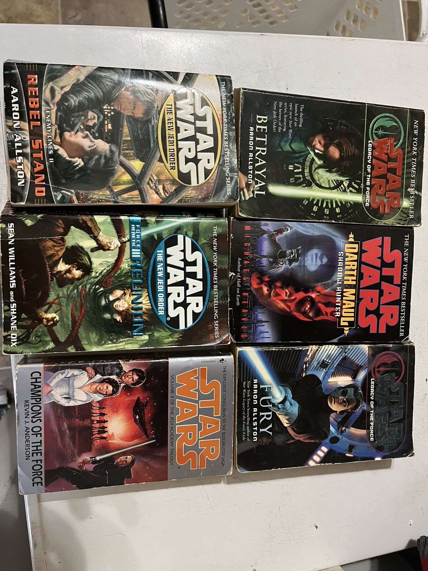 Star Wars Paperback Book Bundle