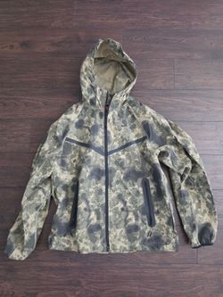 Nike Tech Dri-FIT Woven Camo Windrunner Jacket HV0979-210