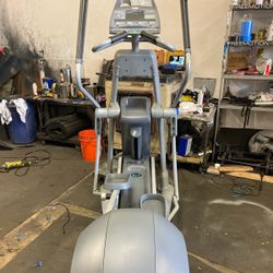 Precor 576 EFX Elliptical 