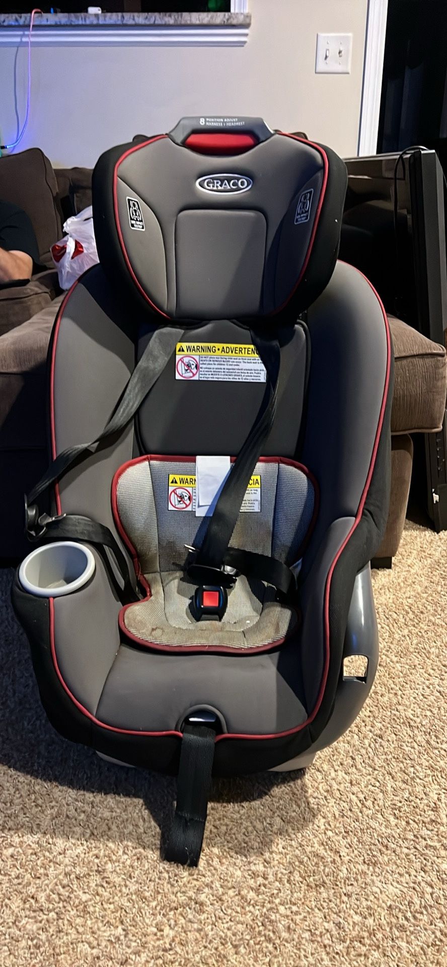 Graco Contender 65 Convertible Car Seat. Needs a good cleaning. Never in accident. Manufactured 12/23/2015 so only a few months left til expires 
